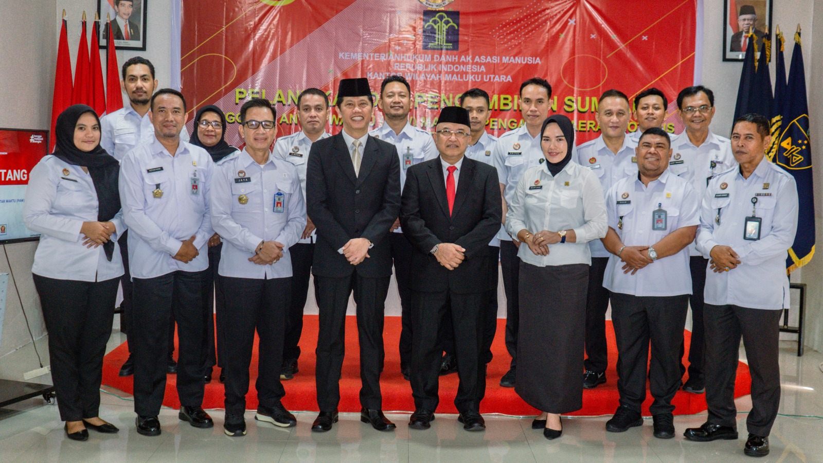 Kakanwil Kemenkumham Malut Ignatius Purwanto Resmi Lantik Pengganti Antar Waktu MPDN Kota Ternate